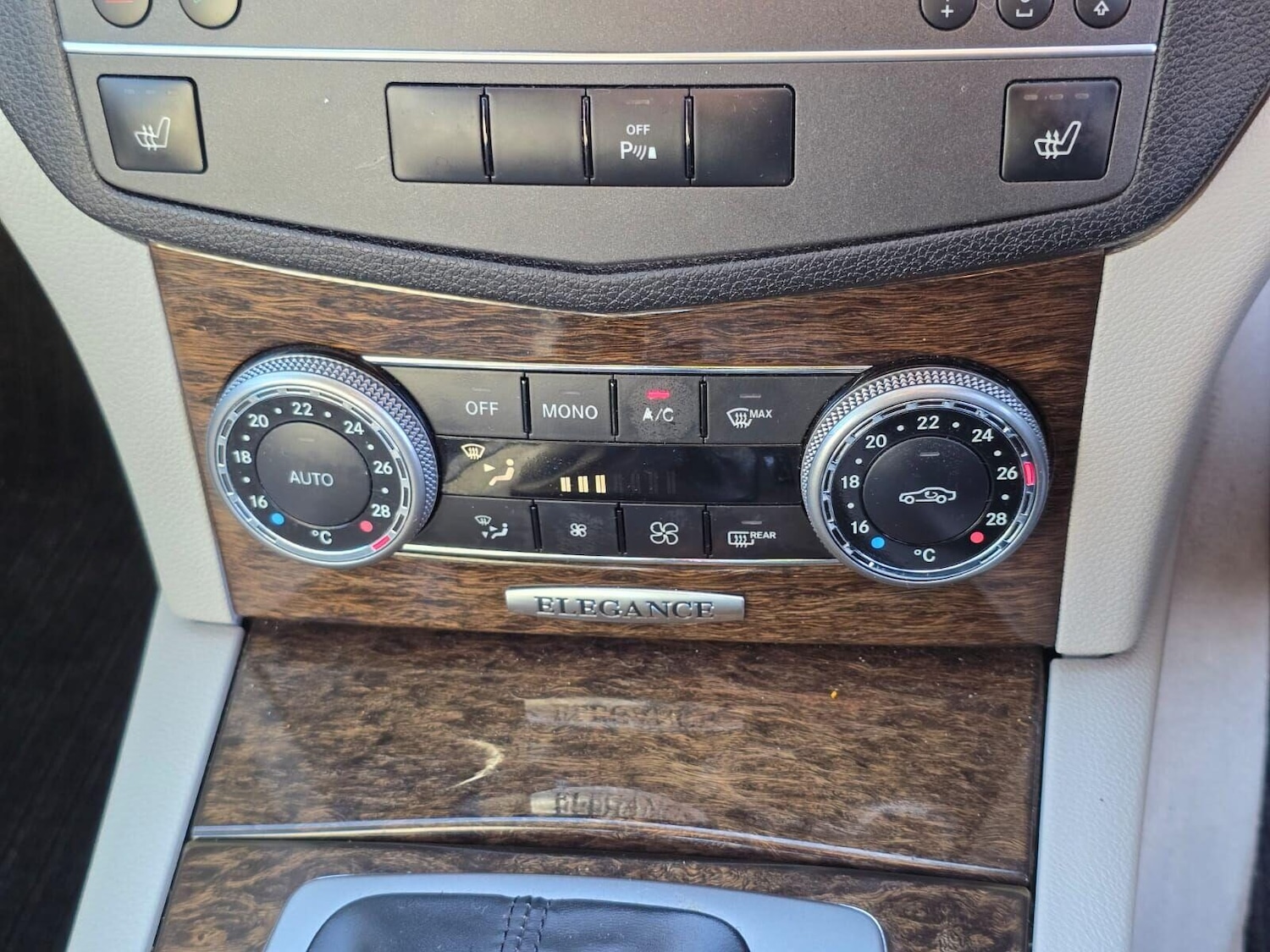 Used Mercedes-Benz C Class 2011 for sale - 76945448: Photo 31