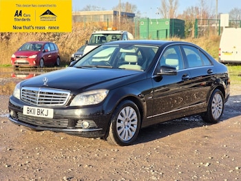 Used Mercedes-Benz C Class 2011 for sale - 76945448: Photo