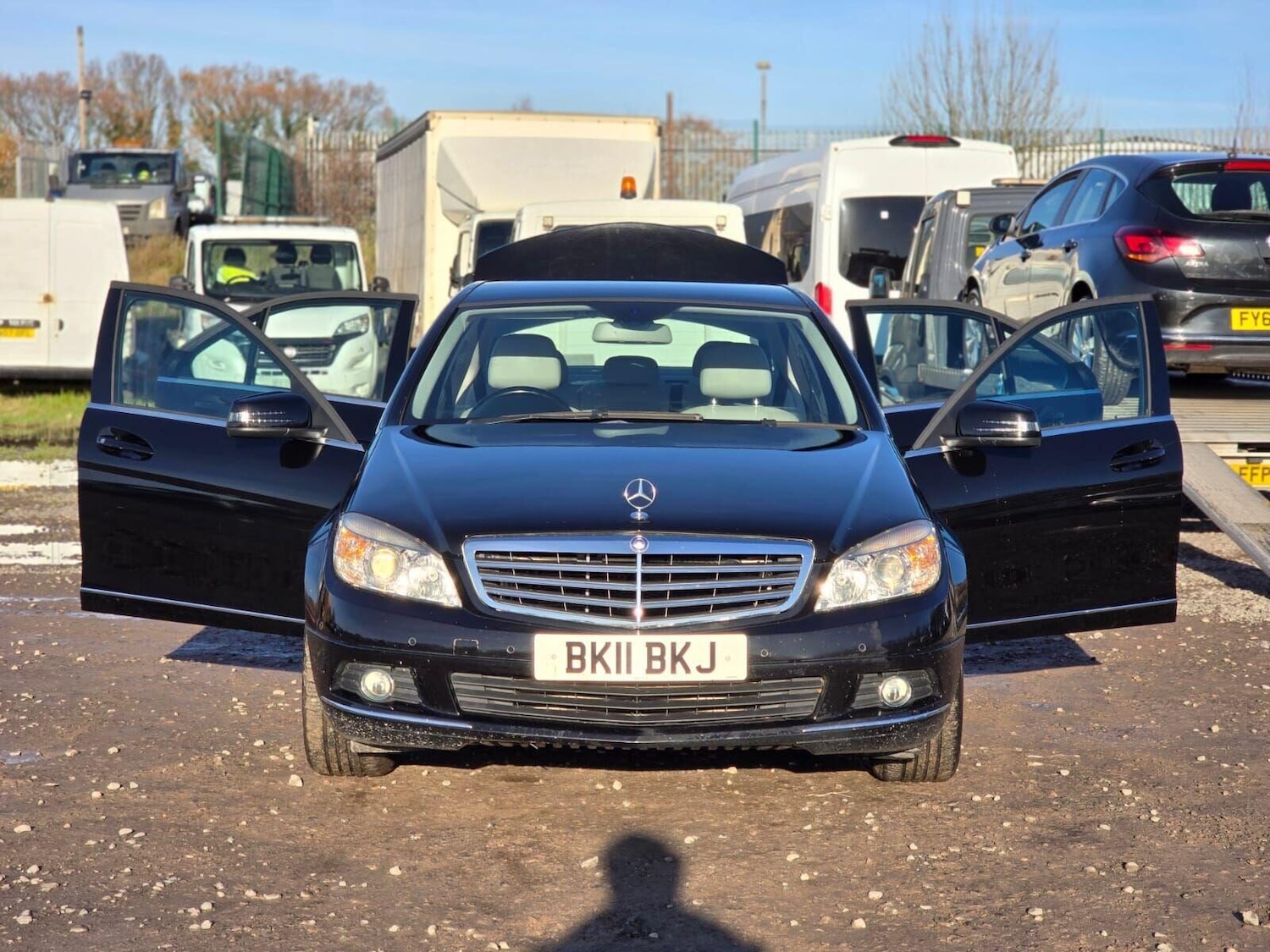 Used Mercedes-Benz C Class 2011 for sale - 76945448: Photo 8