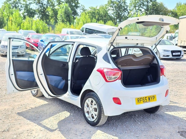Used Hyundai i10 2015 for sale - 75453571: Photo 4