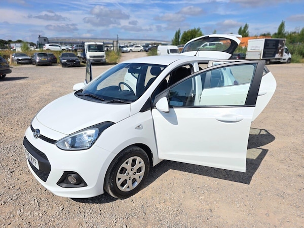 Used Hyundai i10 2015 for sale - 75453571: Photo 7