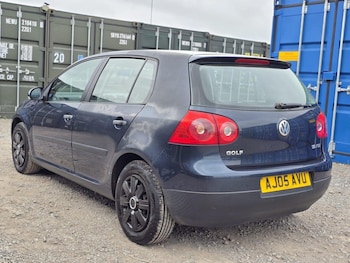 Used Volkswagen Golf 2005 for sale - 78121705: Photo