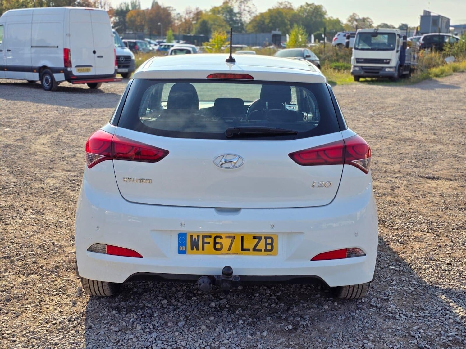Used Hyundai i20 2017 for sale - 76040312: Photo 14