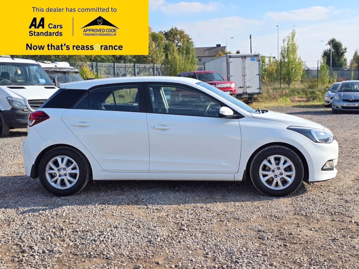 Used Hyundai i20 2017 for sale - 76040312: Photo 15