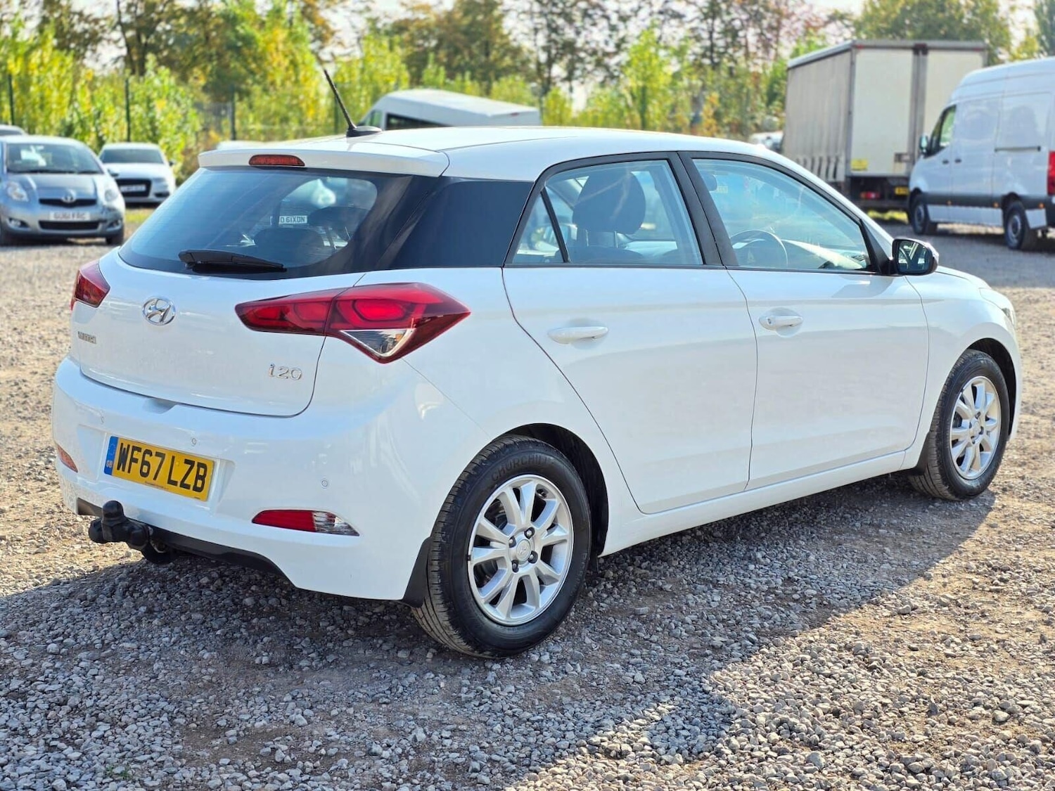Used Hyundai i20 2017 for sale - 76040312: Photo 17