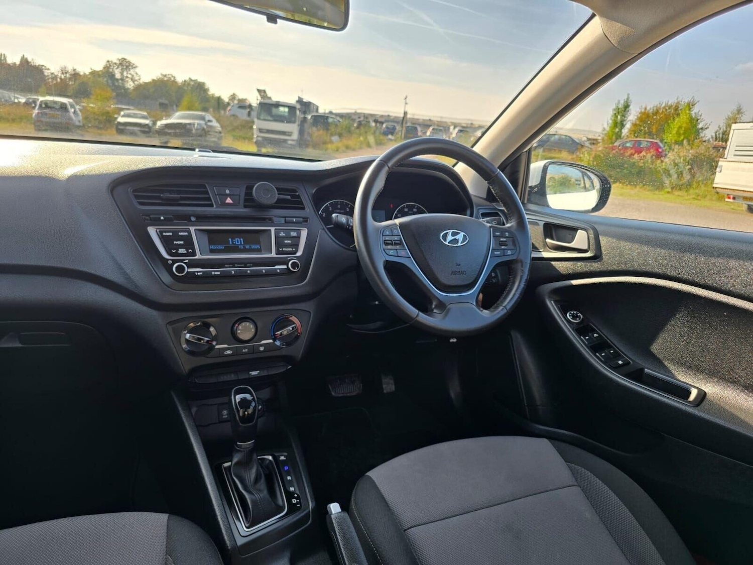 Used Hyundai i20 2017 for sale - 76040312: Photo 21