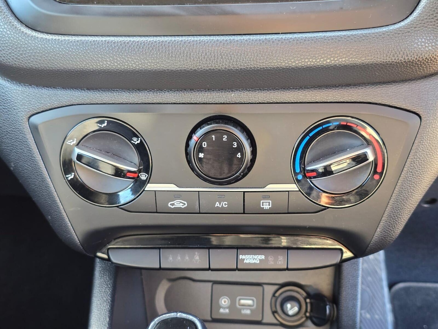 Used Hyundai i20 2017 for sale - 76040312: Photo 28