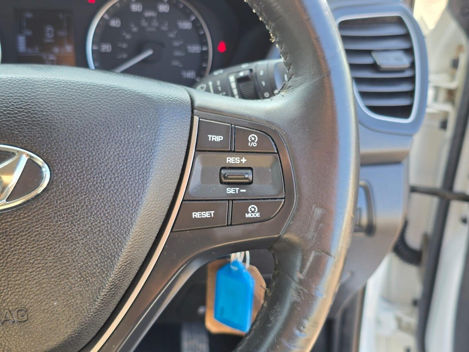 Used Hyundai i20 2017 for sale - 76040312: Photo 31