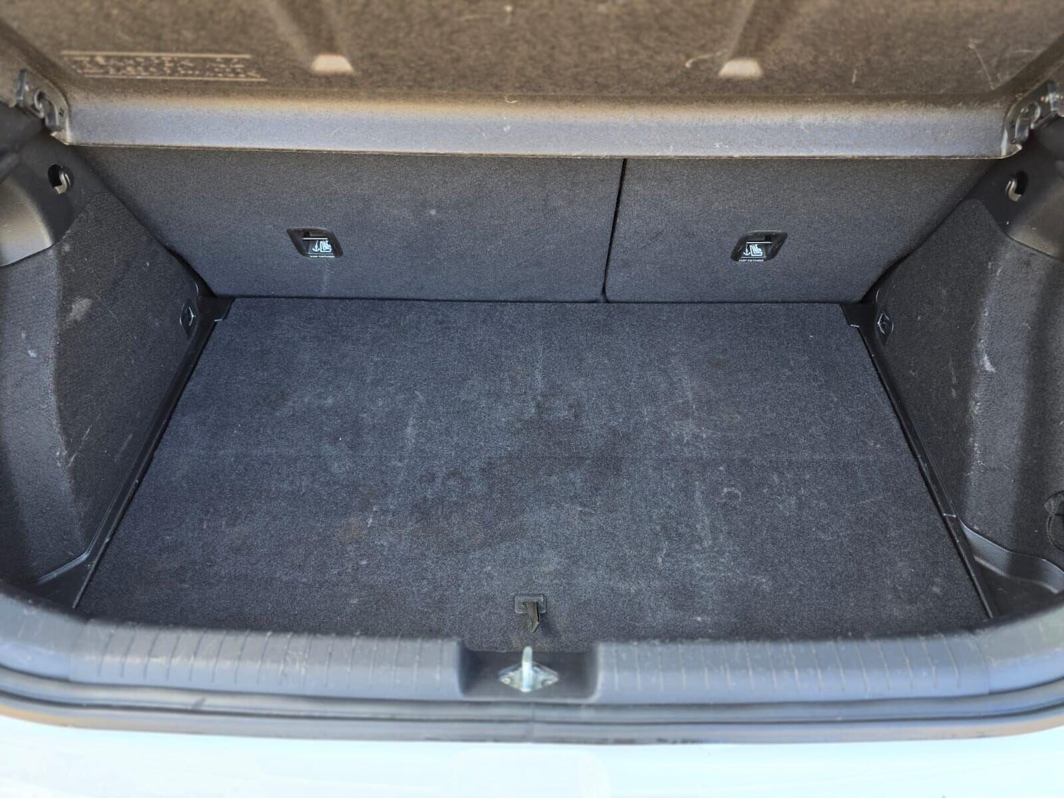 Used Hyundai i20 2017 for sale - 76040312: Photo 36