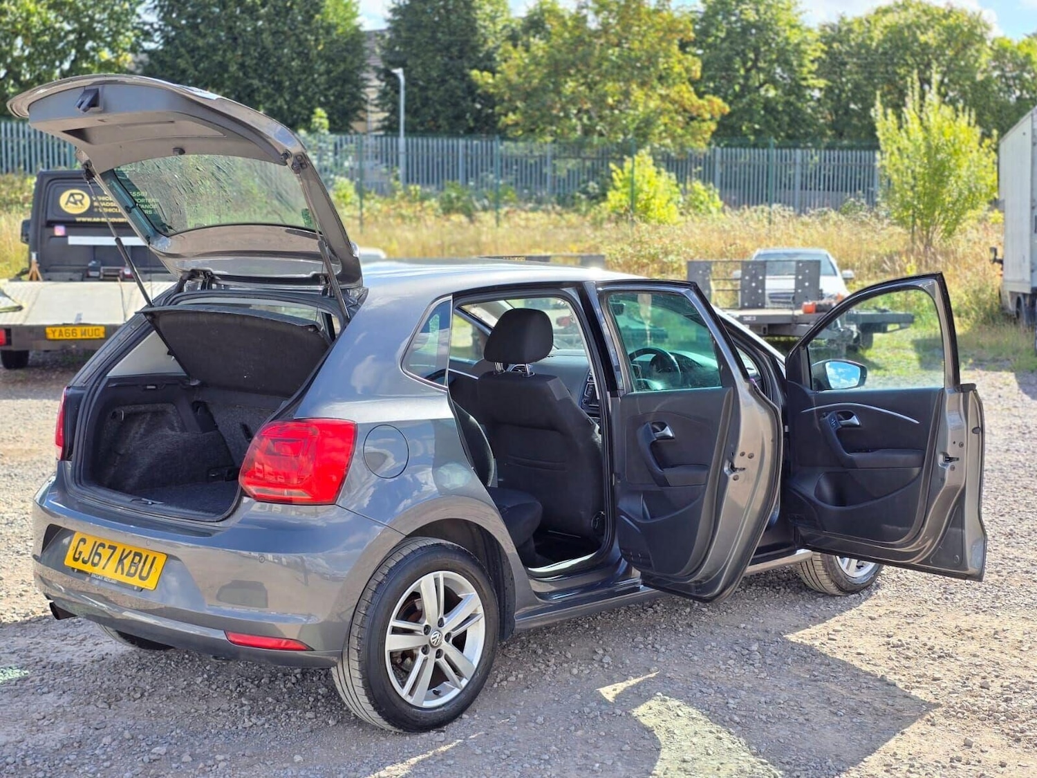 Used Volkswagen Polo 2017 for sale - 75655555: Photo 32
