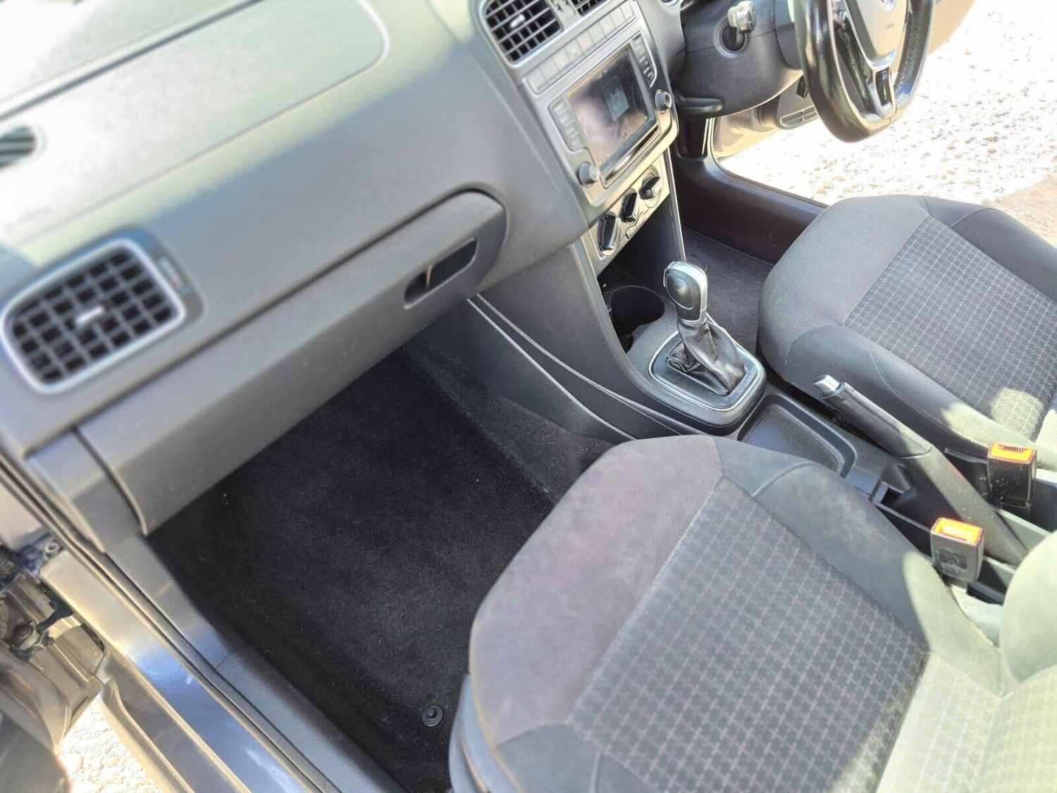 Used Volkswagen Polo 2017 for sale - 75655555: Photo 37