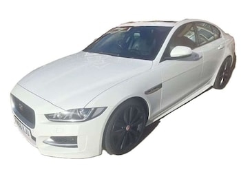 Used Jaguar XE 2016 for sale - 78906845: Photo
