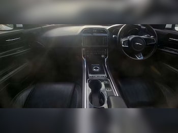 Used Jaguar XE 2016 for sale - 78906845: Photo