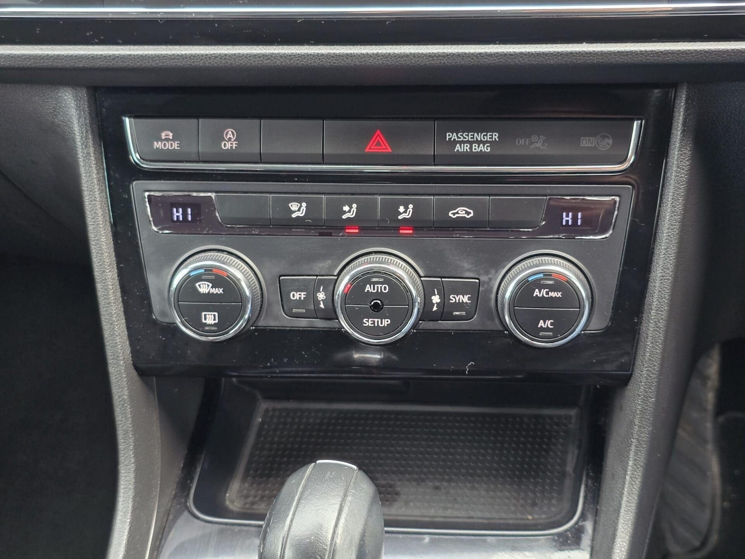 Used SEAT Leon 2018 for sale - 77563715: Photo 30