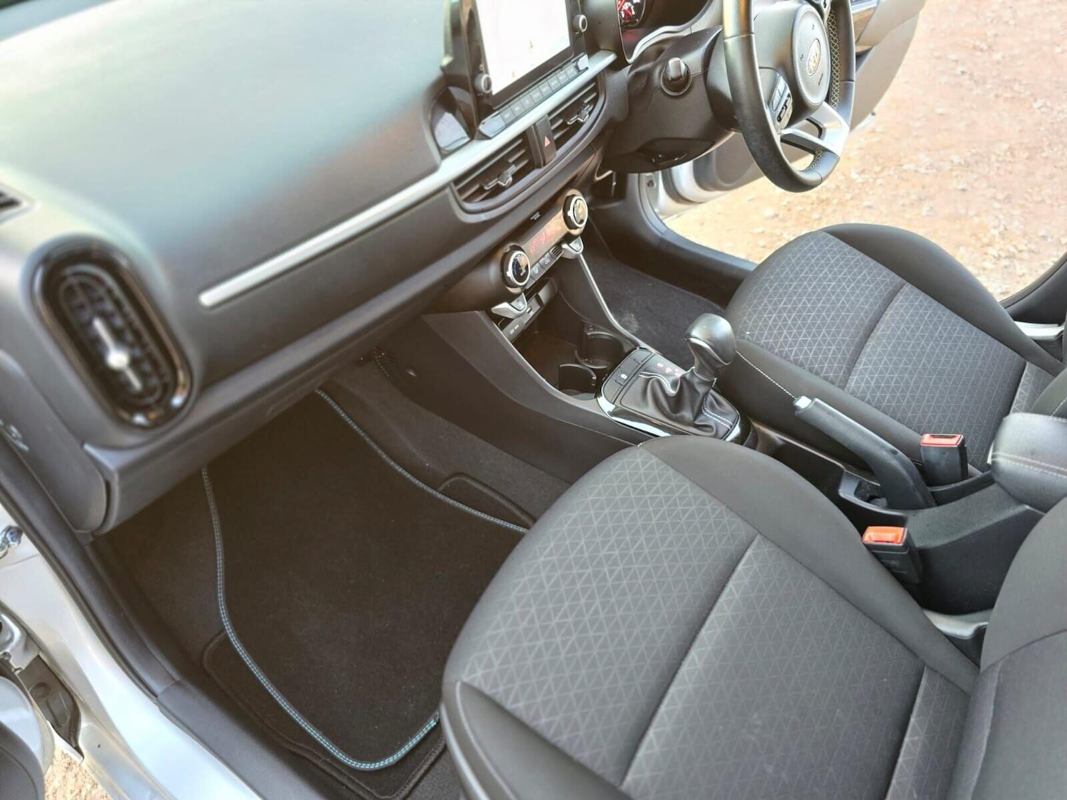 Used Kia Picanto 2021 for sale - 76847740: Photo 40