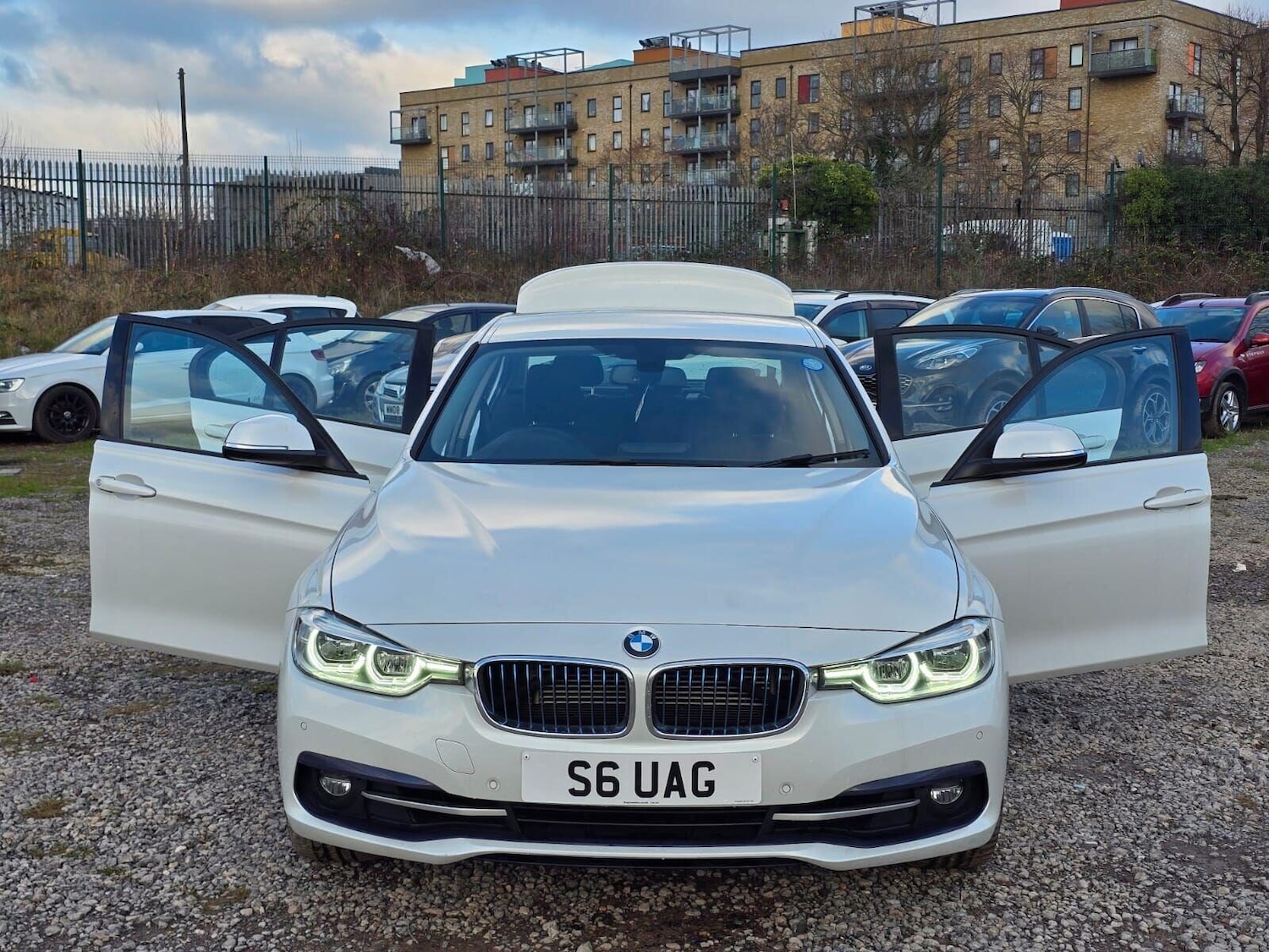 Used BMW 3 Series 2018 for sale - 77421332: Photo 11