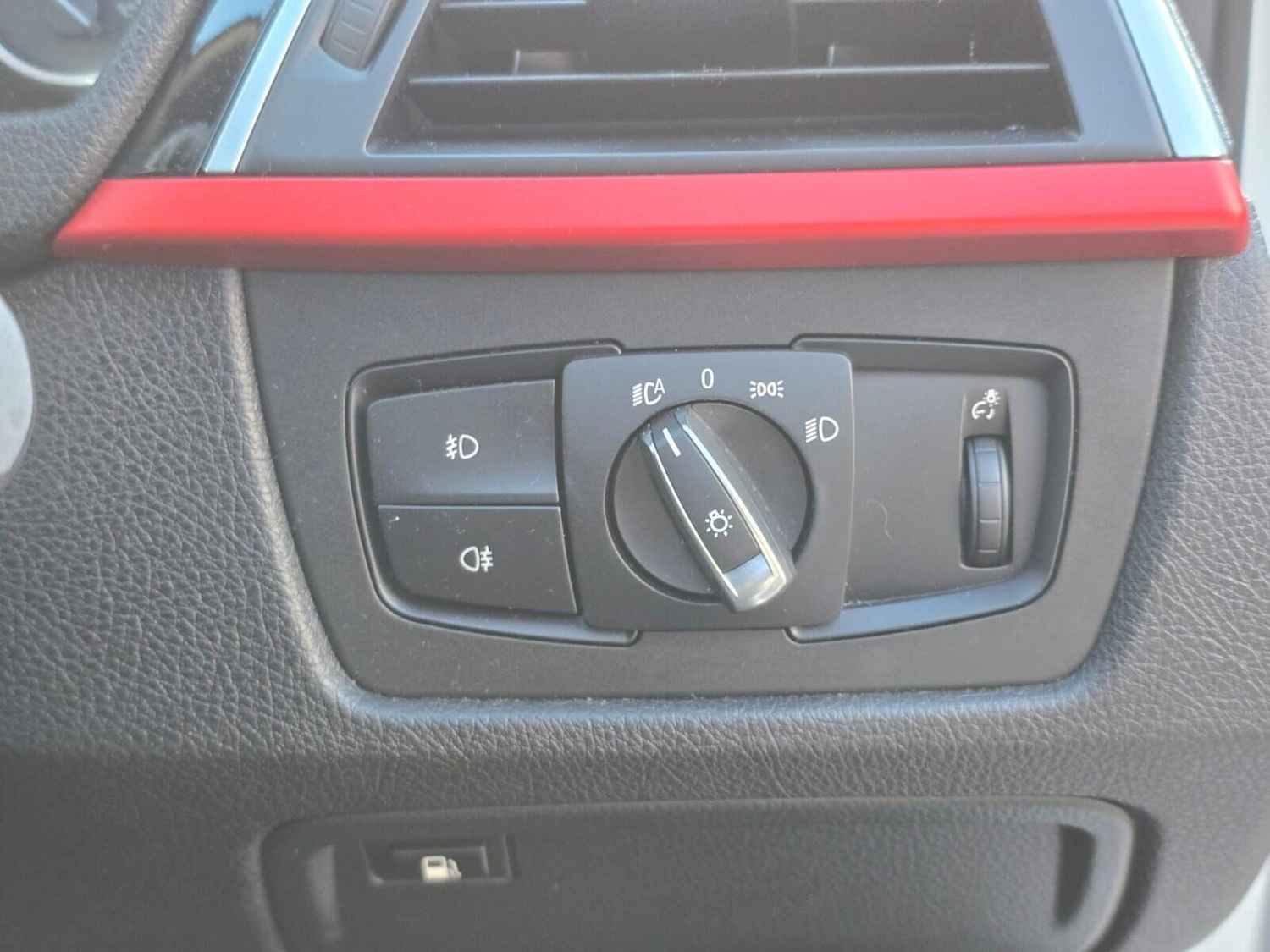 Used BMW 3 Series 2018 for sale - 77421332: Photo 35