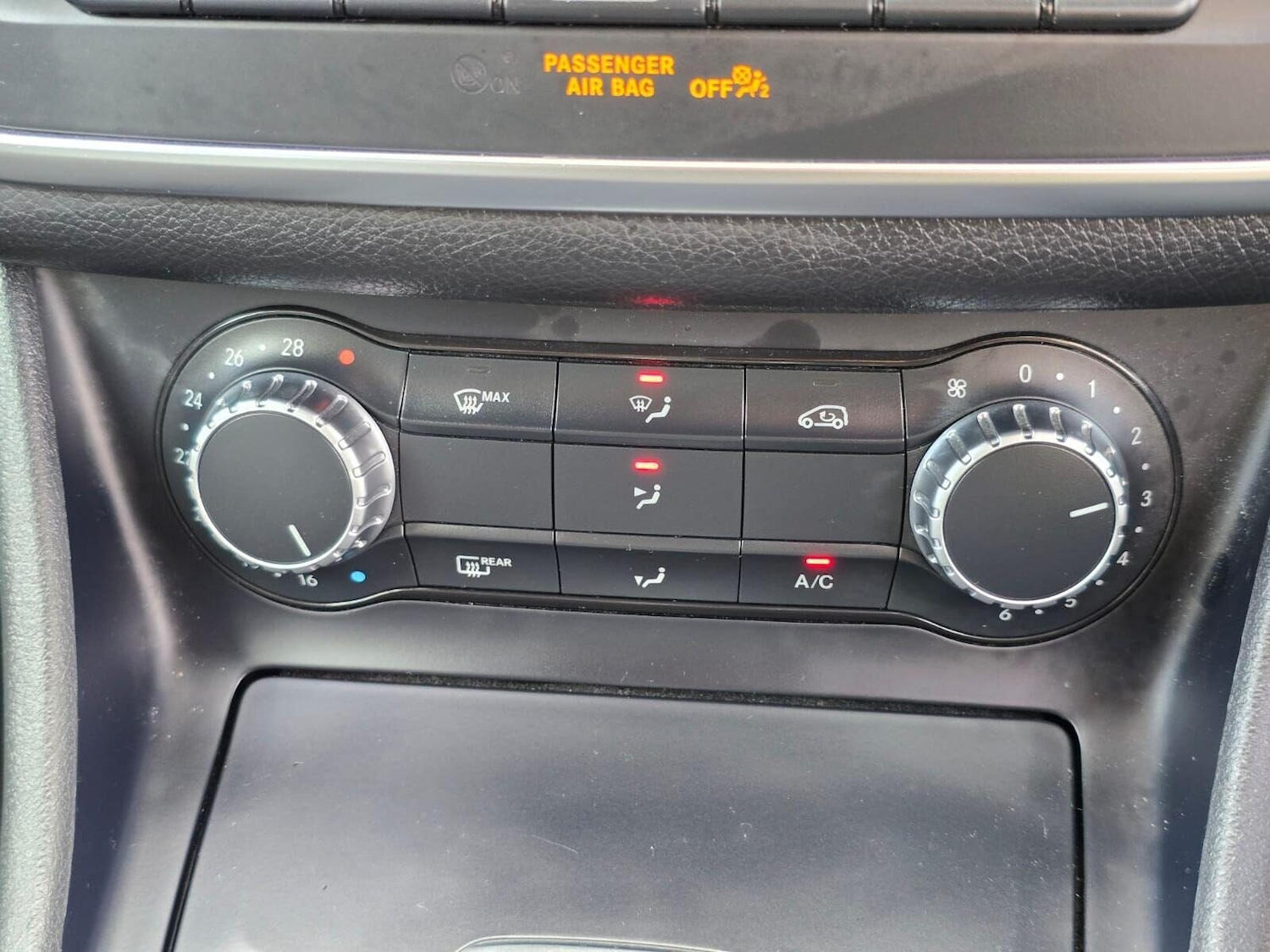 Used Mercedes-Benz GLA 2015 for sale - 77024139: Photo 30