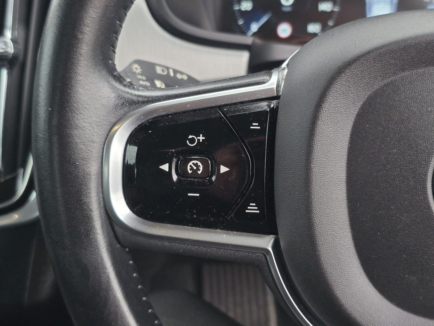 Used Volvo S90 2018 for sale - 77340678: Photo 29