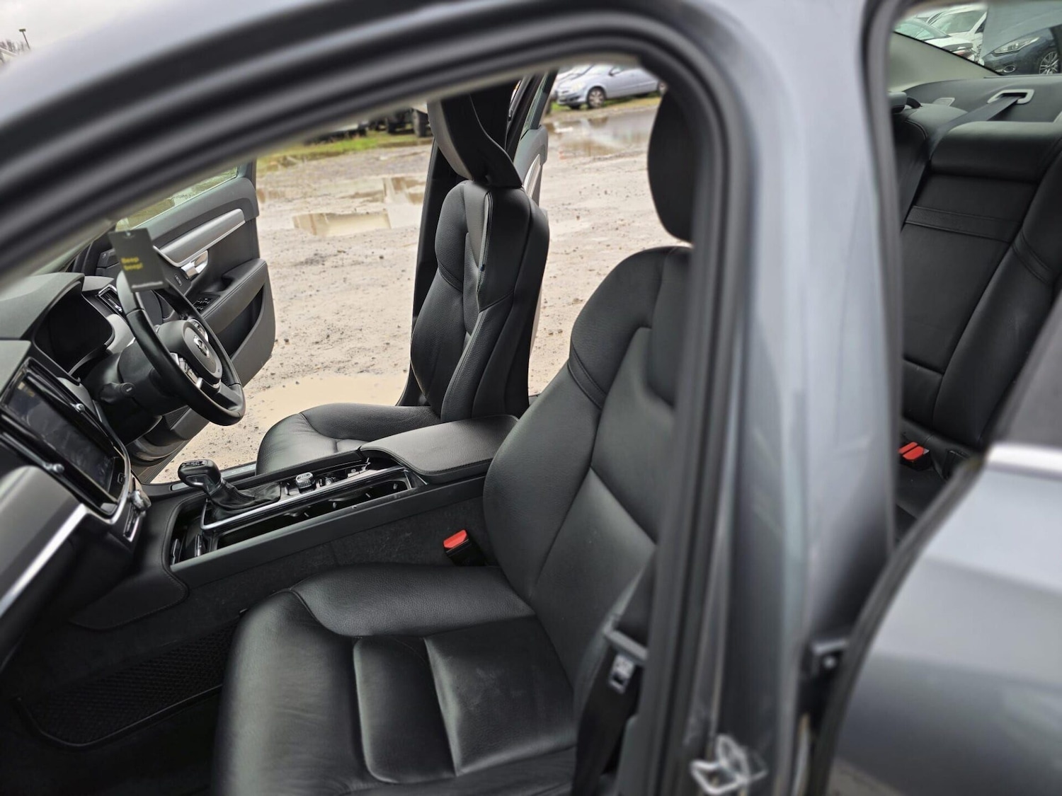 Used Volvo S90 2018 for sale - 77340678: Photo 37