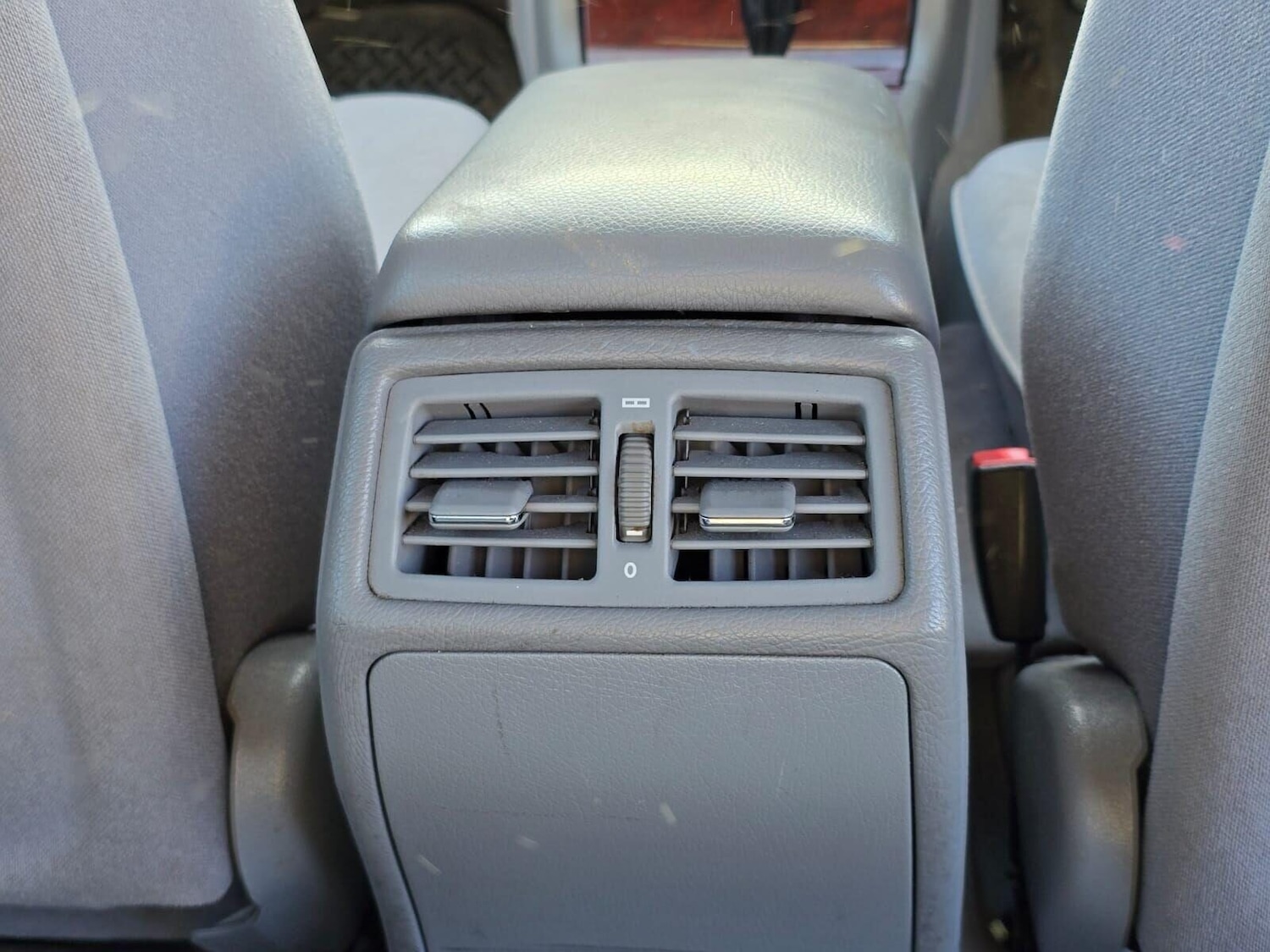 Used Mercedes-Benz E Class 2001 for sale - 77077913: Photo 31