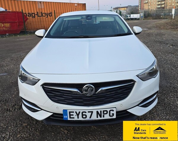 Used Vauxhall Insignia 2017 for sale - 75426230: Photo 2