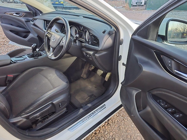 Used Vauxhall Insignia 2017 for sale - 75426230: Photo 64