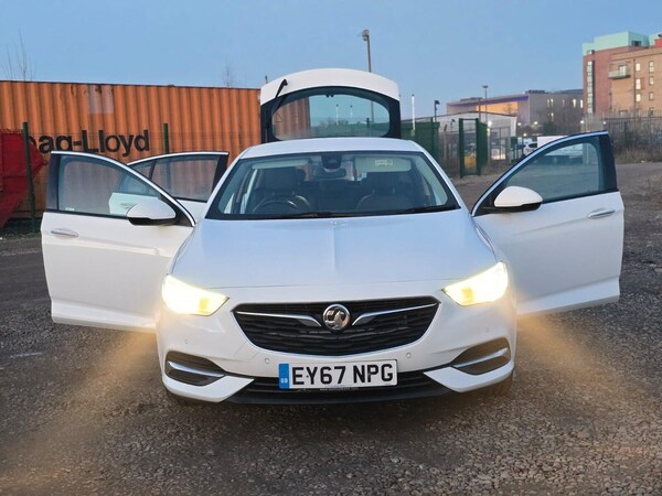 Used Vauxhall Insignia 2017 for sale - 75426230: Photo 9