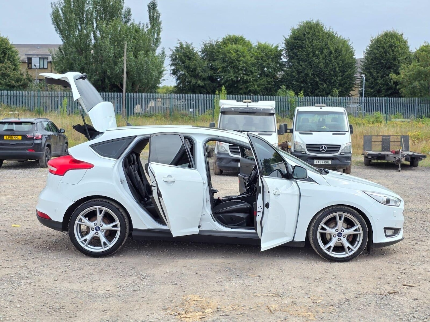 Used Ford Focus 2017 for sale - 77379332: Photo 13