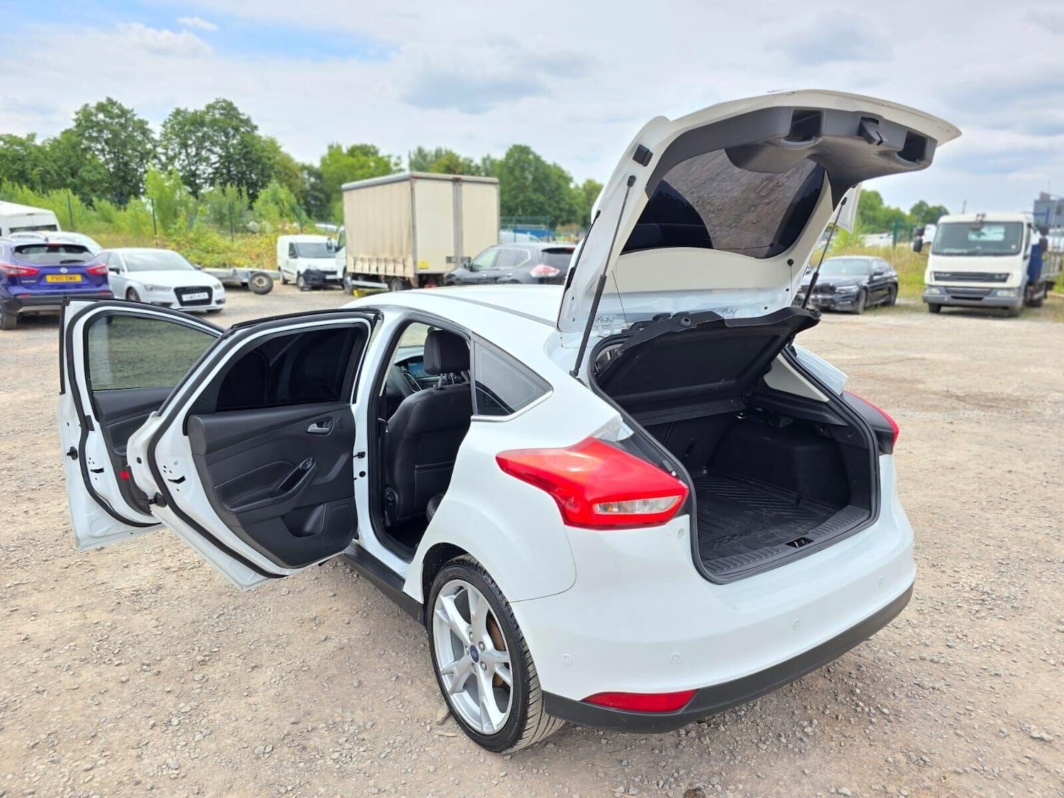 Used Ford Focus 2017 for sale - 77379332: Photo 8