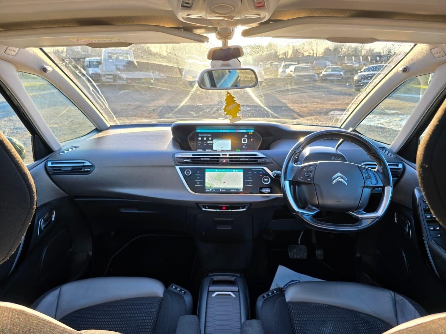 Used Citroen C4 Grand Picasso 2017 for sale - 76836105: Photo 18