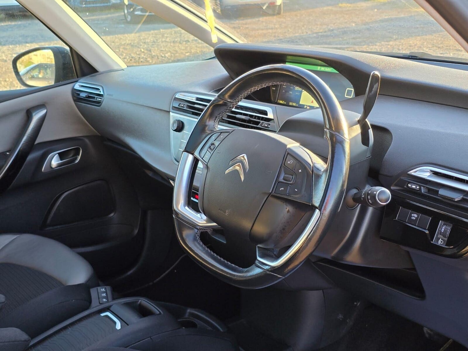 Used Citroen C4 Grand Picasso 2017 for sale - 76836105: Photo 22