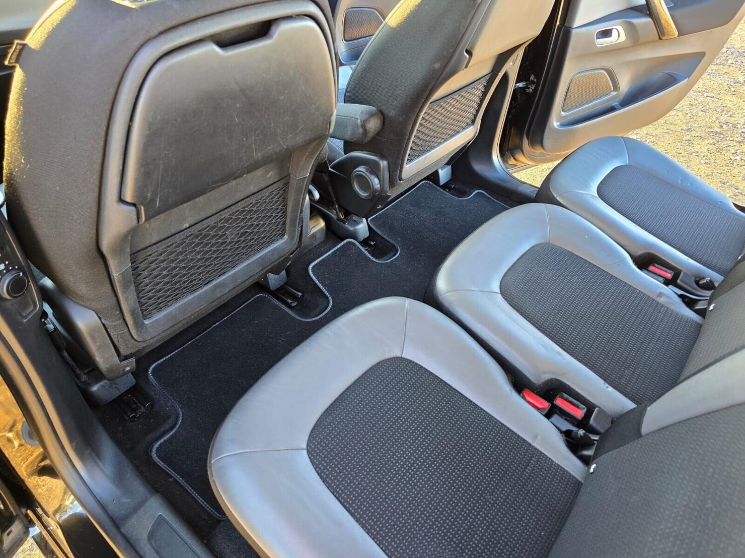 Used Citroen C4 Grand Picasso 2017 for sale - 76836105: Photo 27