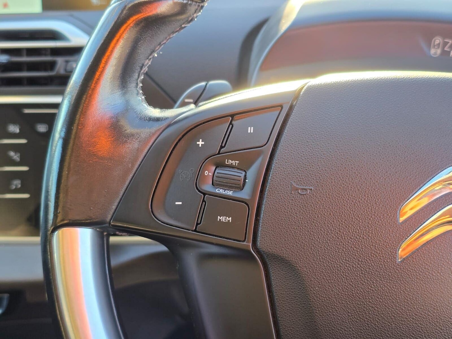 Used Citroen C4 Grand Picasso 2017 for sale - 76836105: Photo 29