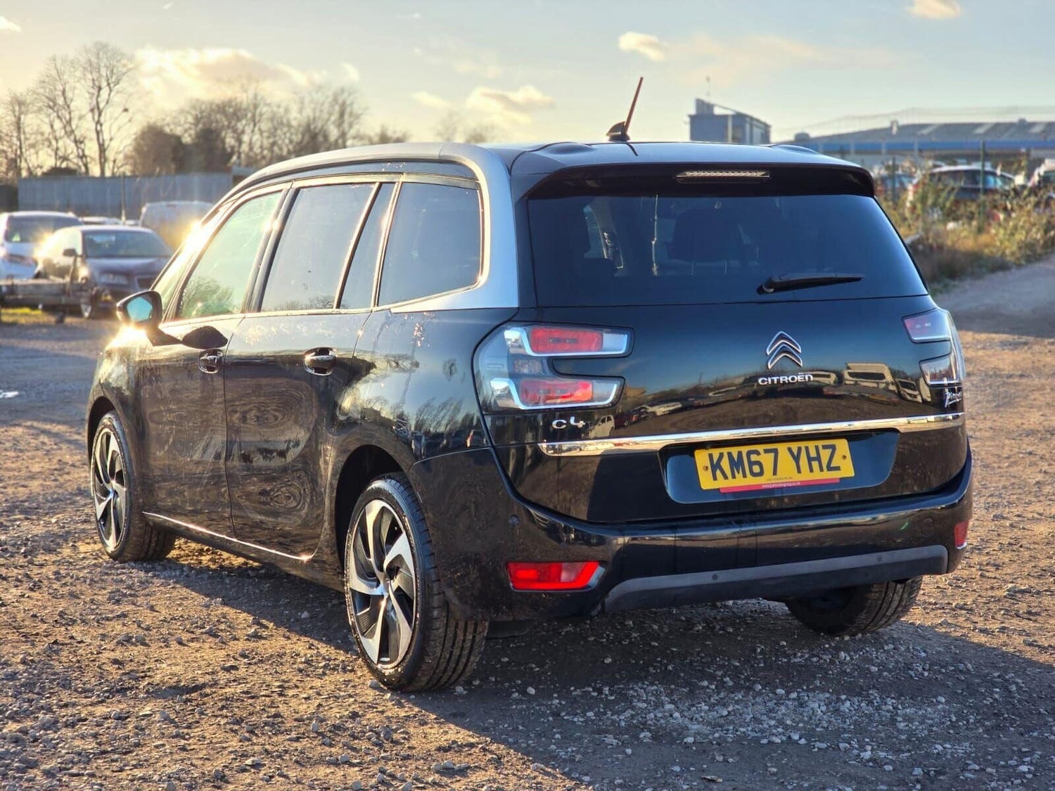 Used Citroen C4 Grand Picasso 2017 for sale - 76836105: Photo 4