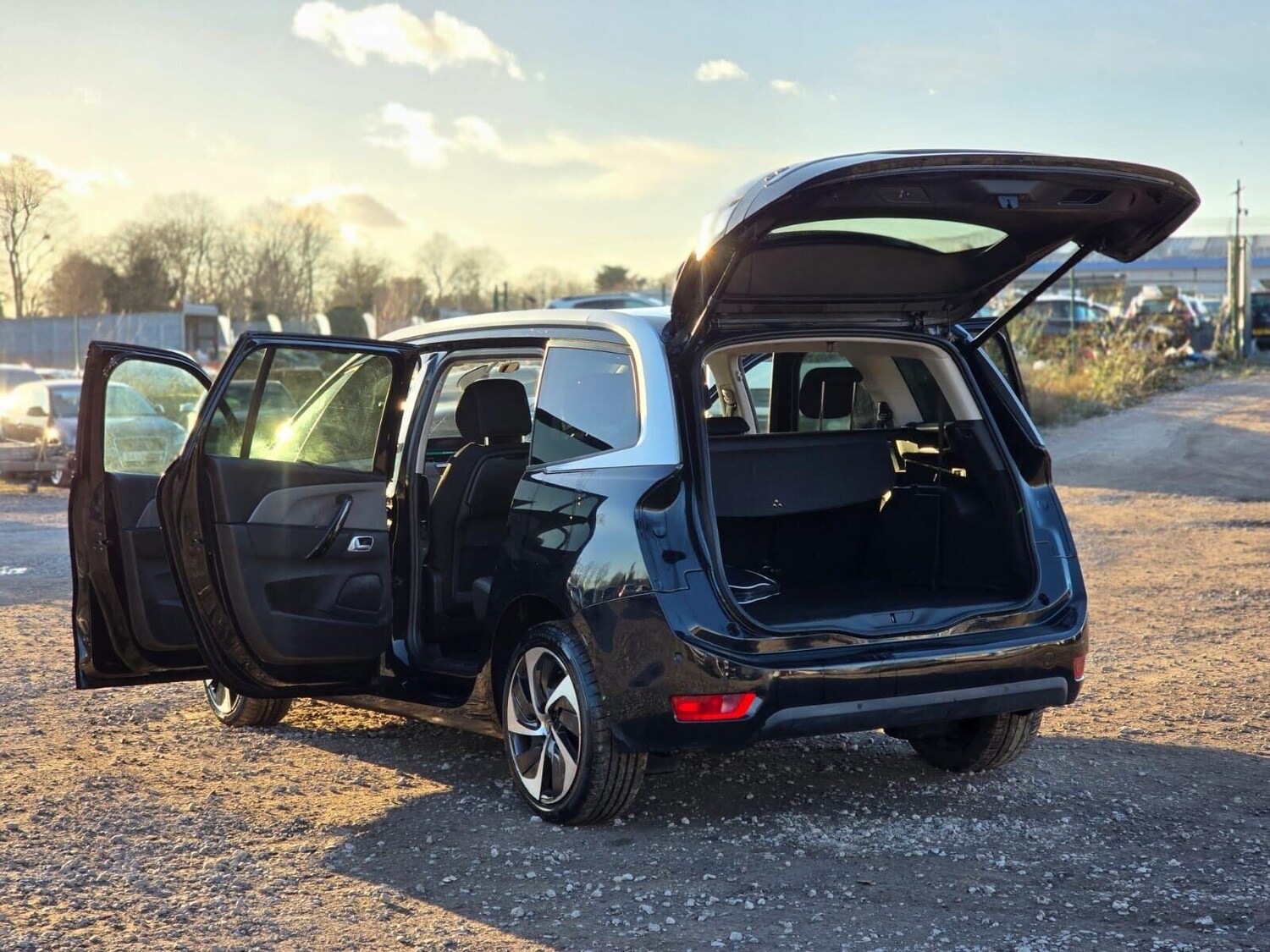 Used Citroen C4 Grand Picasso 2017 for sale - 76836105: Photo 61