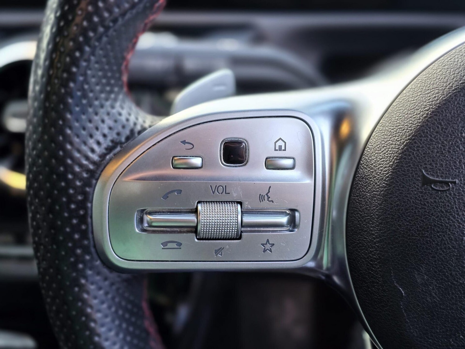 Used Mercedes-Benz A-Class 2018 for sale - 77199306: Photo 24