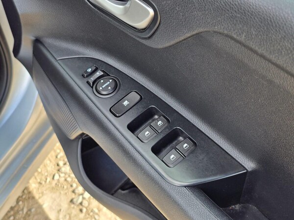 Used Kia Rio 2018 for sale - 75574723: Photo 32
