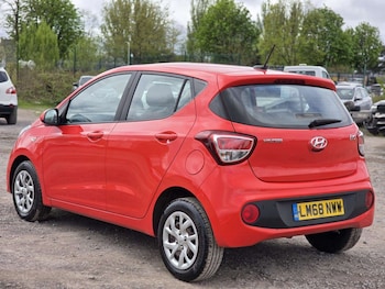 Used Hyundai i10 2018 for sale - 78906674: Photo