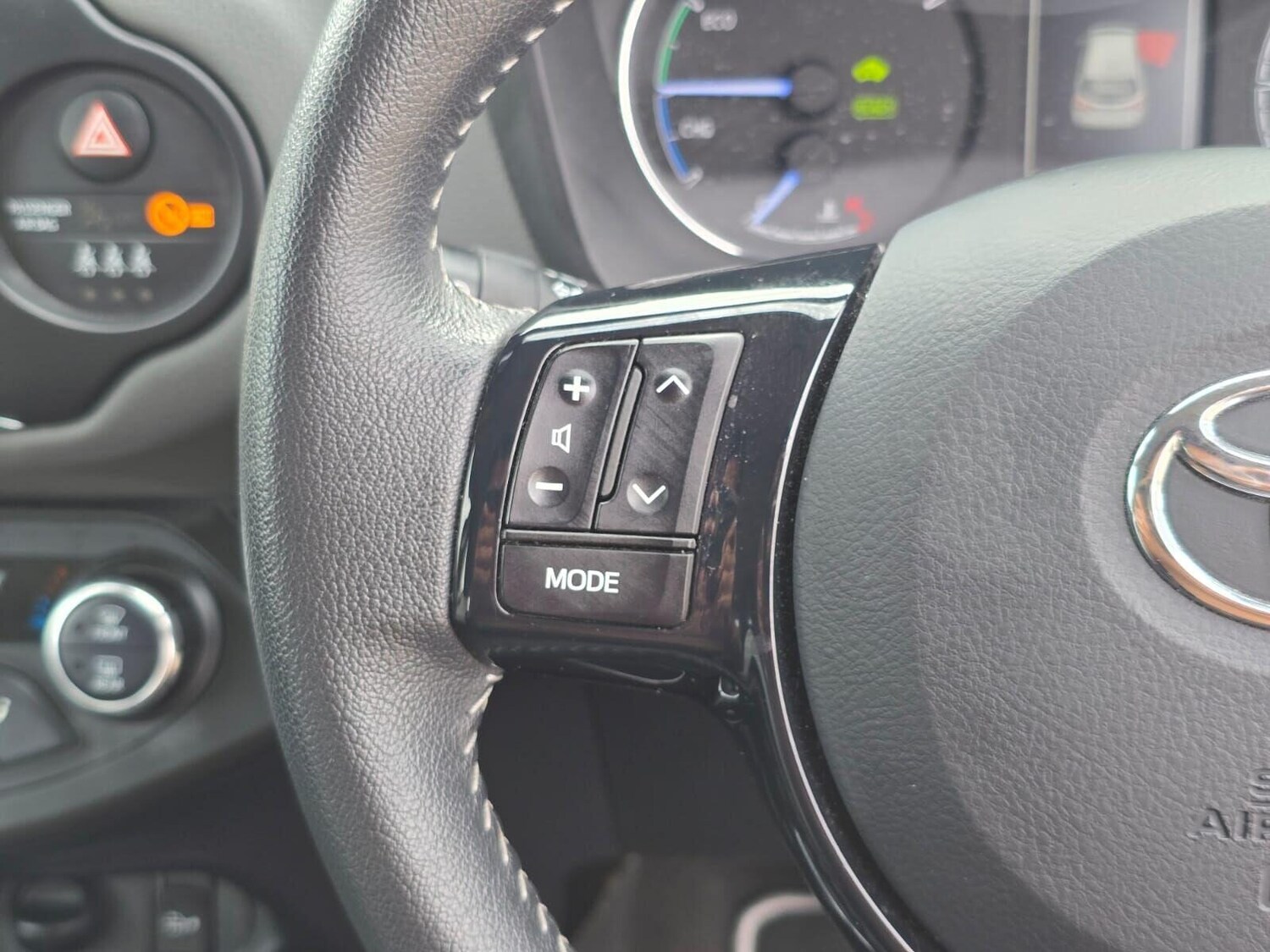 Used Toyota Yaris 2019 for sale - 76010899: Photo 27