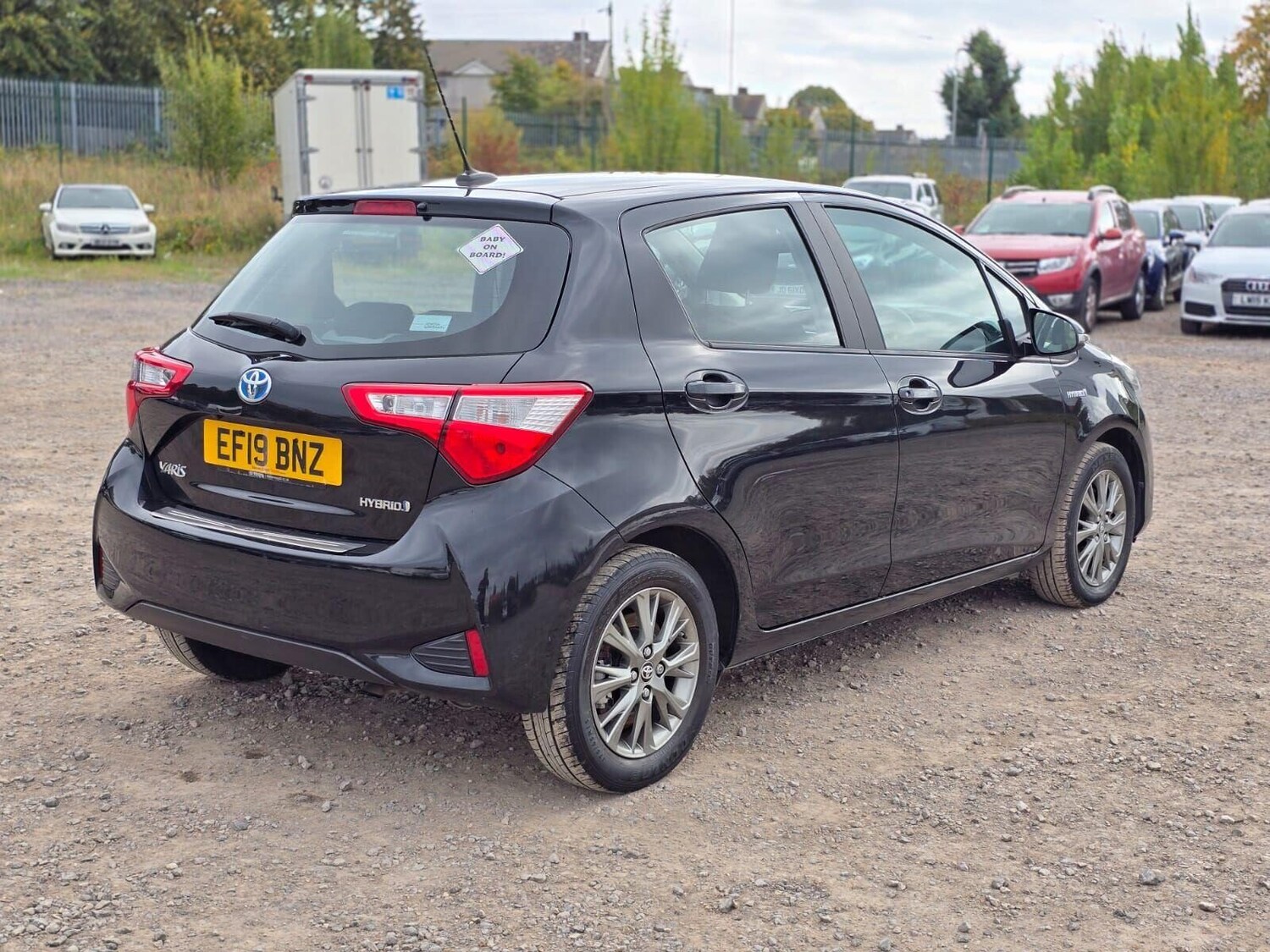 Used Toyota Yaris 2019 for sale - 76010899: Photo 58