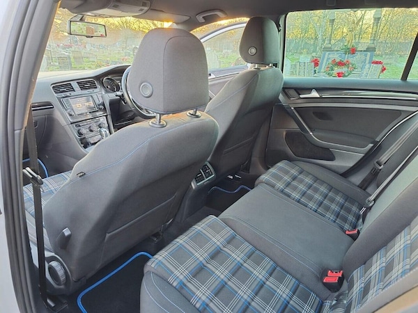 Used Volkswagen Golf 2015 for sale - 76313424: Photo 28