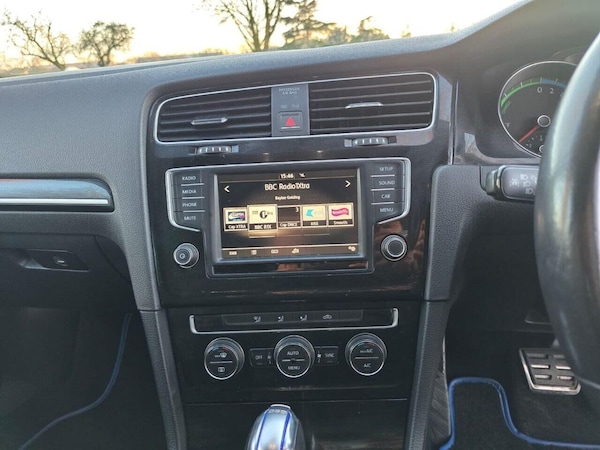 Used Volkswagen Golf 2015 for sale - 76313424: Photo 37