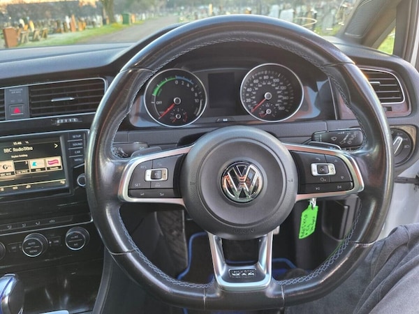 Used Volkswagen Golf 2015 for sale - 76313424: Photo 41
