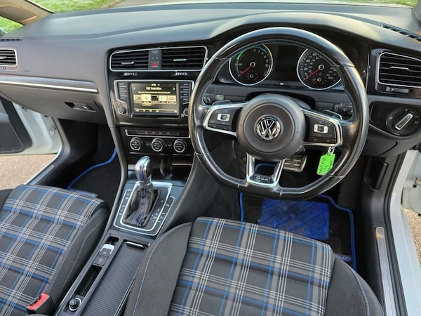 Used Volkswagen Golf 2015 for sale - 76313424: Photo 63