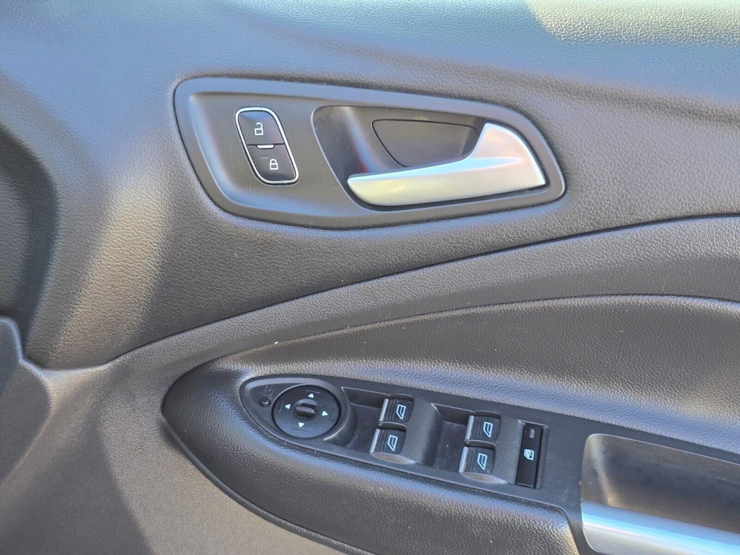 Used Ford Kuga 2018 for sale - 76368780: Photo 30