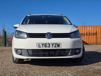 Used Volkswagen Touran 2014 for sale - 74048165: Photo