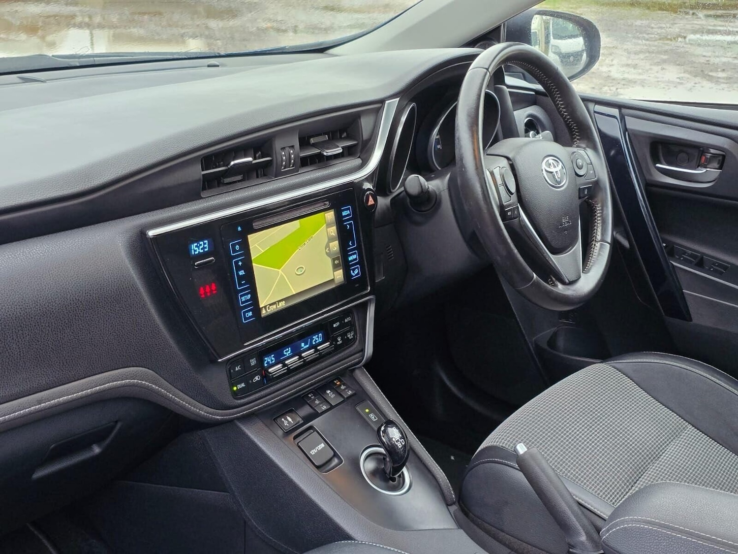 Used Toyota Auris 2015 for sale - 76836100: Photo 21