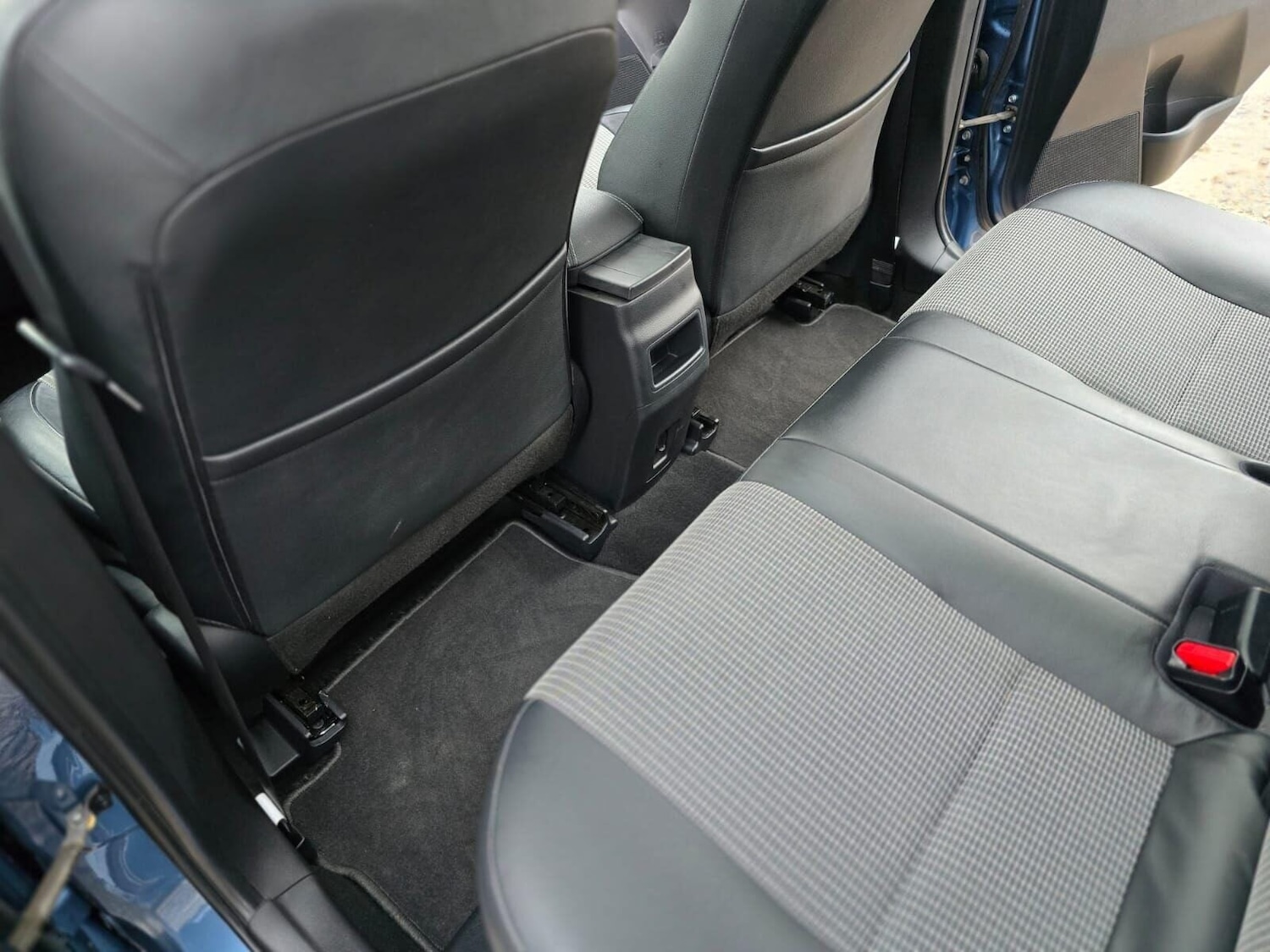 Used Toyota Auris 2015 for sale - 76836100: Photo 25