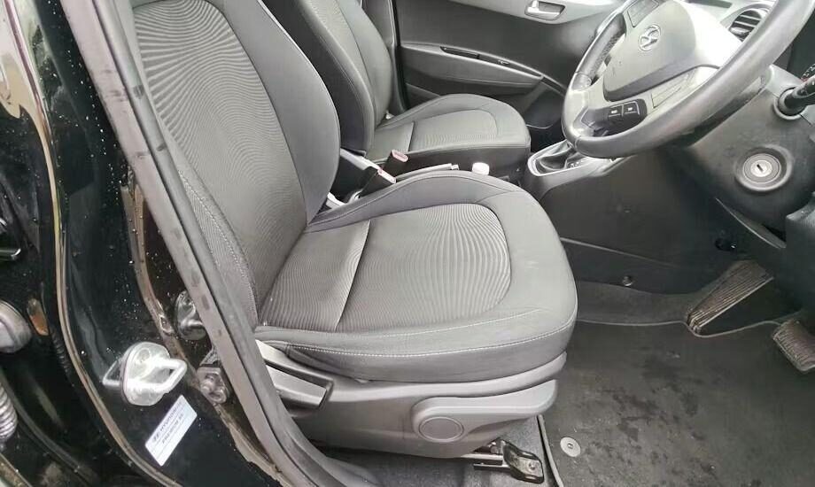 Used Hyundai i10 2017 for sale - 77997116: Photo 6